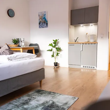 Holideis Center Studio-apartment Cologne